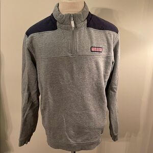 Vineyard Vines 1/4 zip. Great condition. Size Medium.